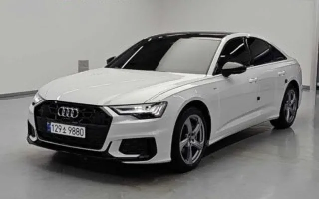 A6 (C8) 45 TFSI 아우디 2025/02 30,123km