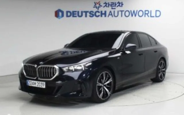 5시리즈 (G60) 530i xDrive BMW 2025/08 8,276km